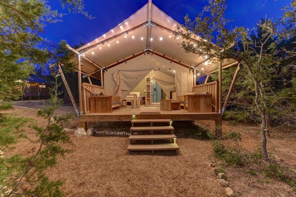 12 Fires Luxury Glamping With Heating #5 Hotel Johnson City Exterior photo