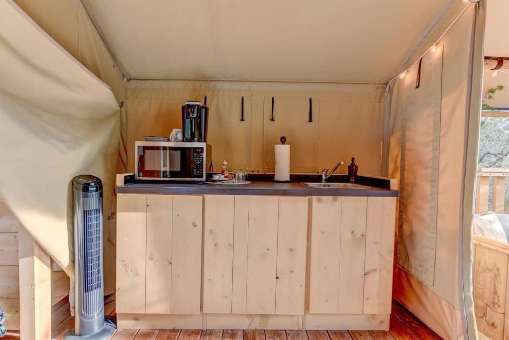 12 Fires Luxury Glamping With Heating #5 Hotel Johnson City Exterior photo