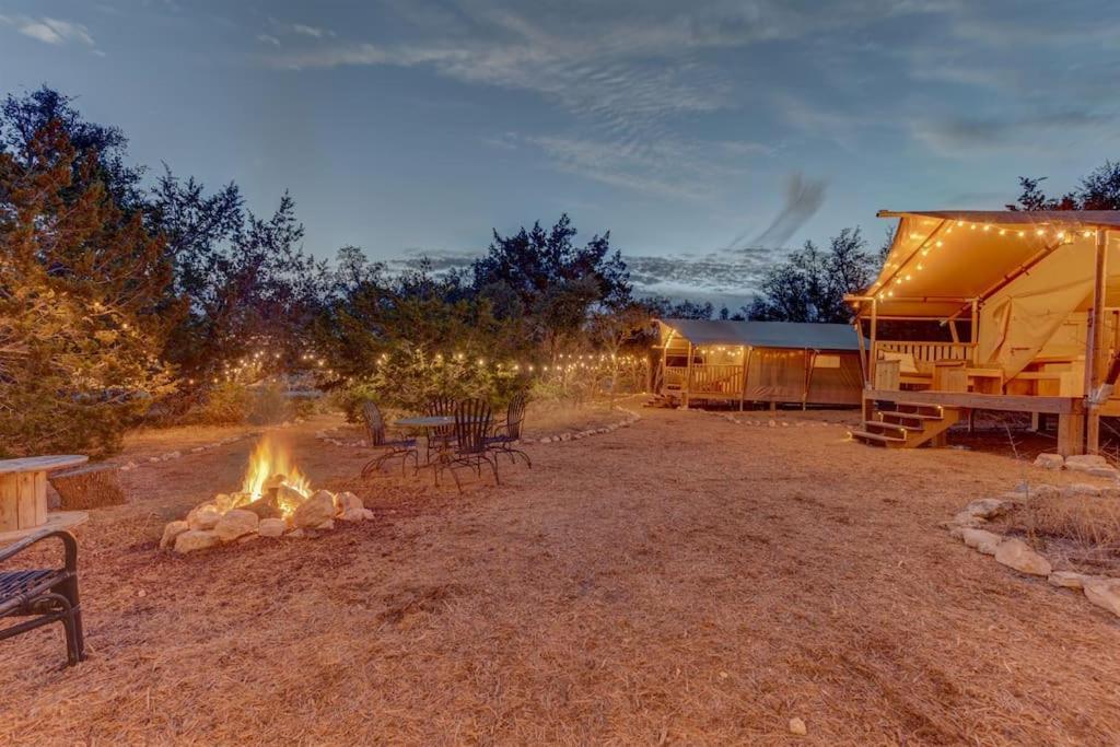 12 Fires Luxury Glamping With Heating #5 Hotel Johnson City Exterior photo