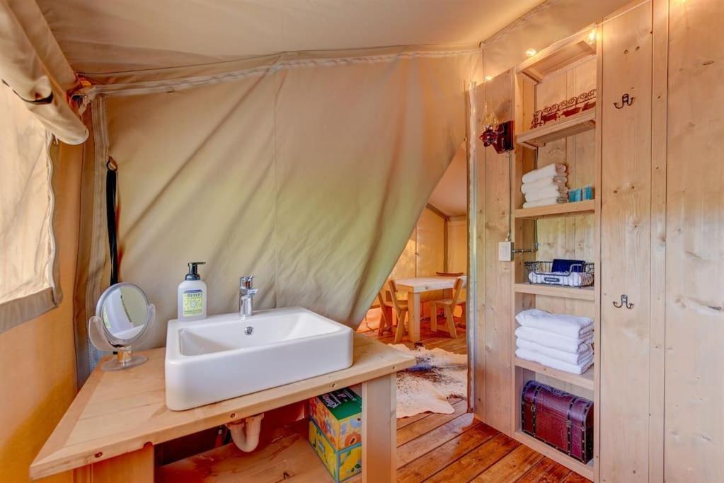 12 Fires Luxury Glamping With Heating #5 Hotel Johnson City Exterior photo