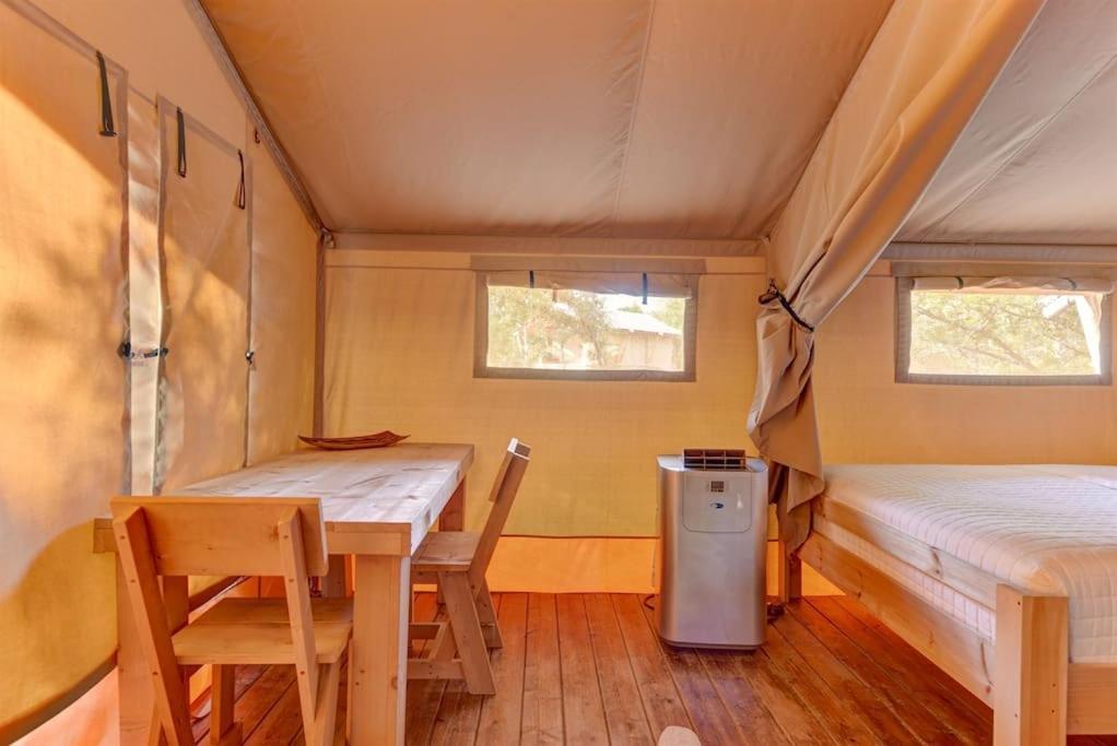 12 Fires Luxury Glamping With Heating #5 Hotel Johnson City Exterior photo